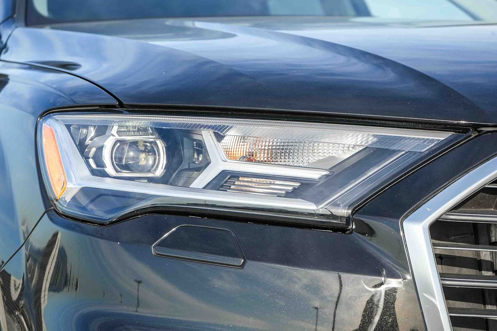 Thumbnail: 2022 Audi Q7 - 3