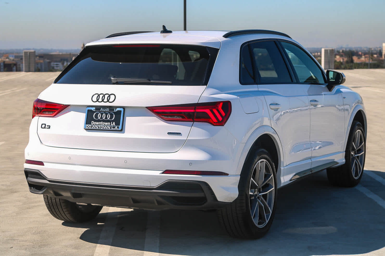 Thumbnail: 2025 Audi Q3 - 8