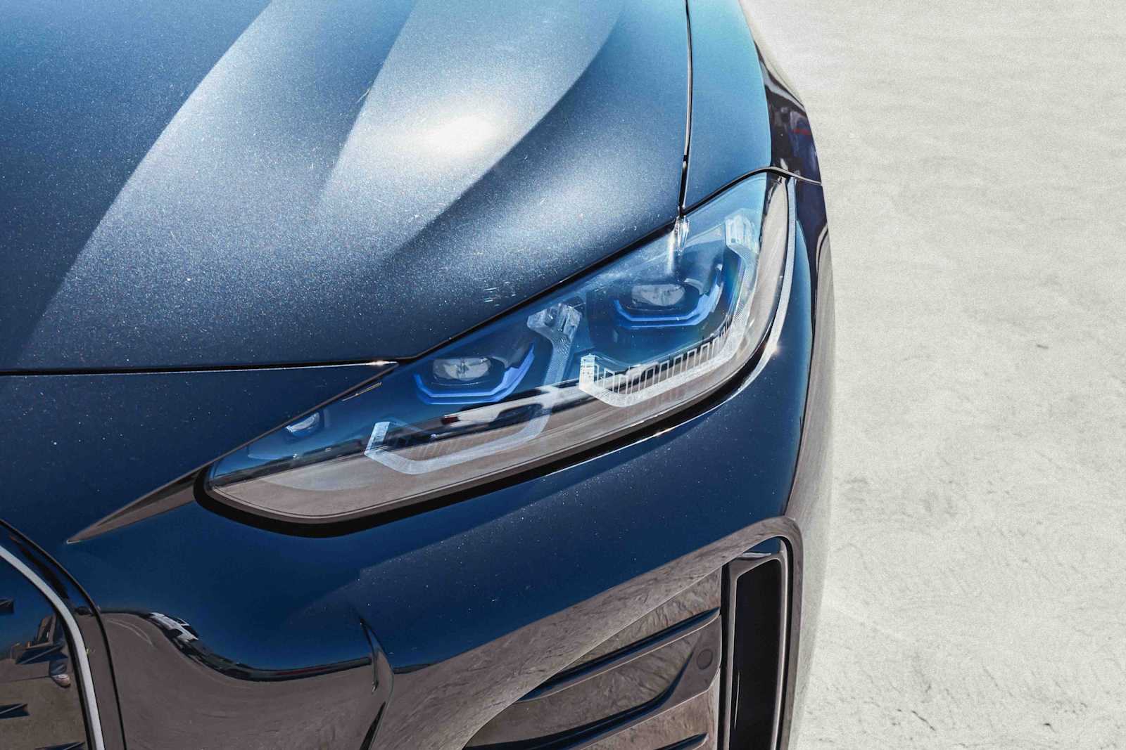 Thumbnail: 2022 BMW i4 - 9