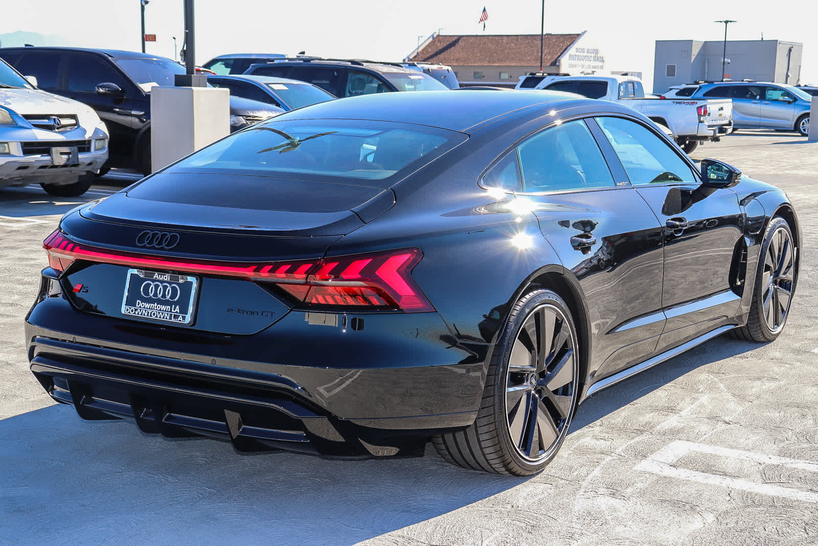 Thumbnail: 2026 Audi e-tron GT - 7