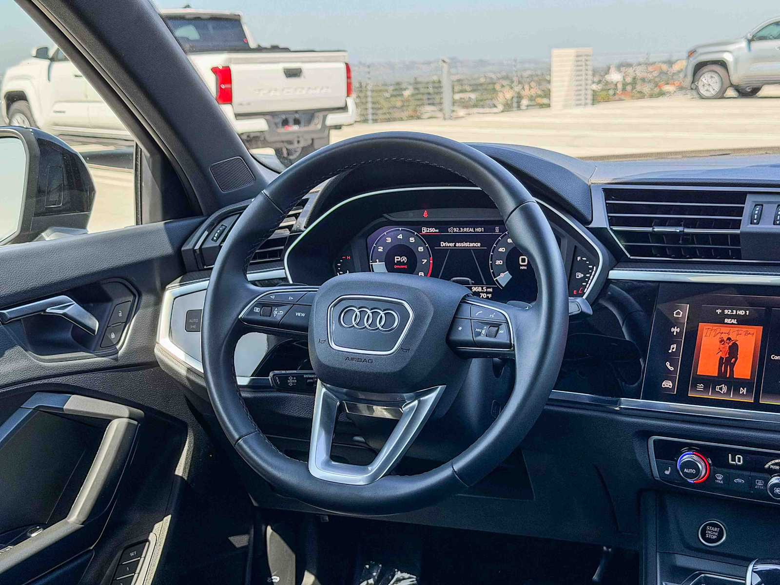 Thumbnail: 2025 Audi Q3 - 20