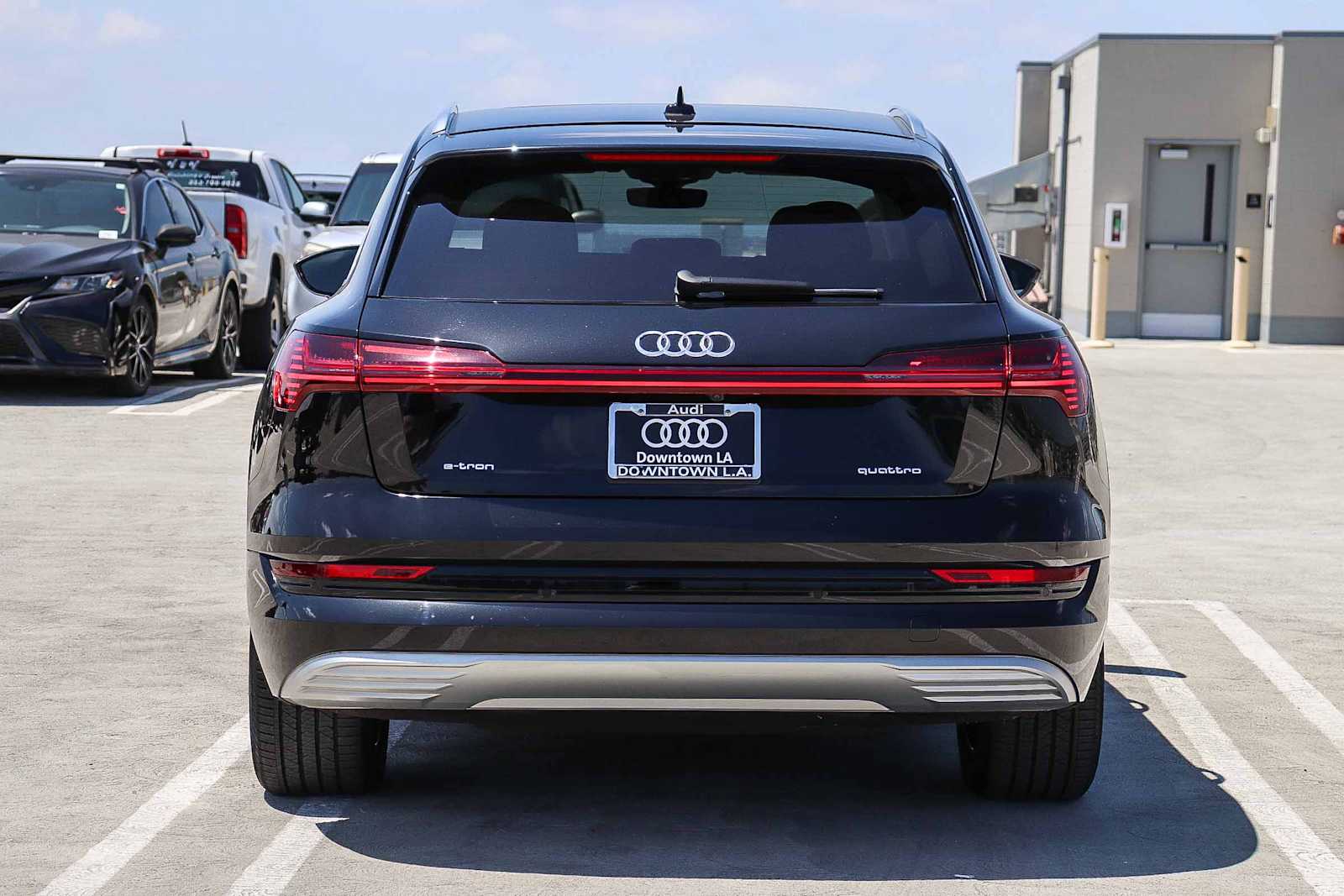 Thumbnail: 2023 Audi e-tron - 5