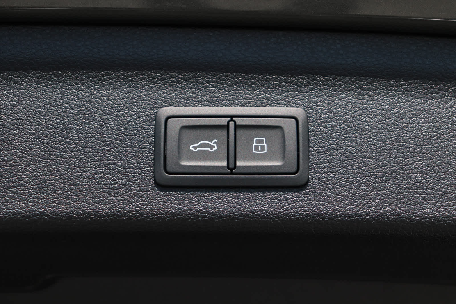 Thumbnail: 2025 Audi Q3 - 39