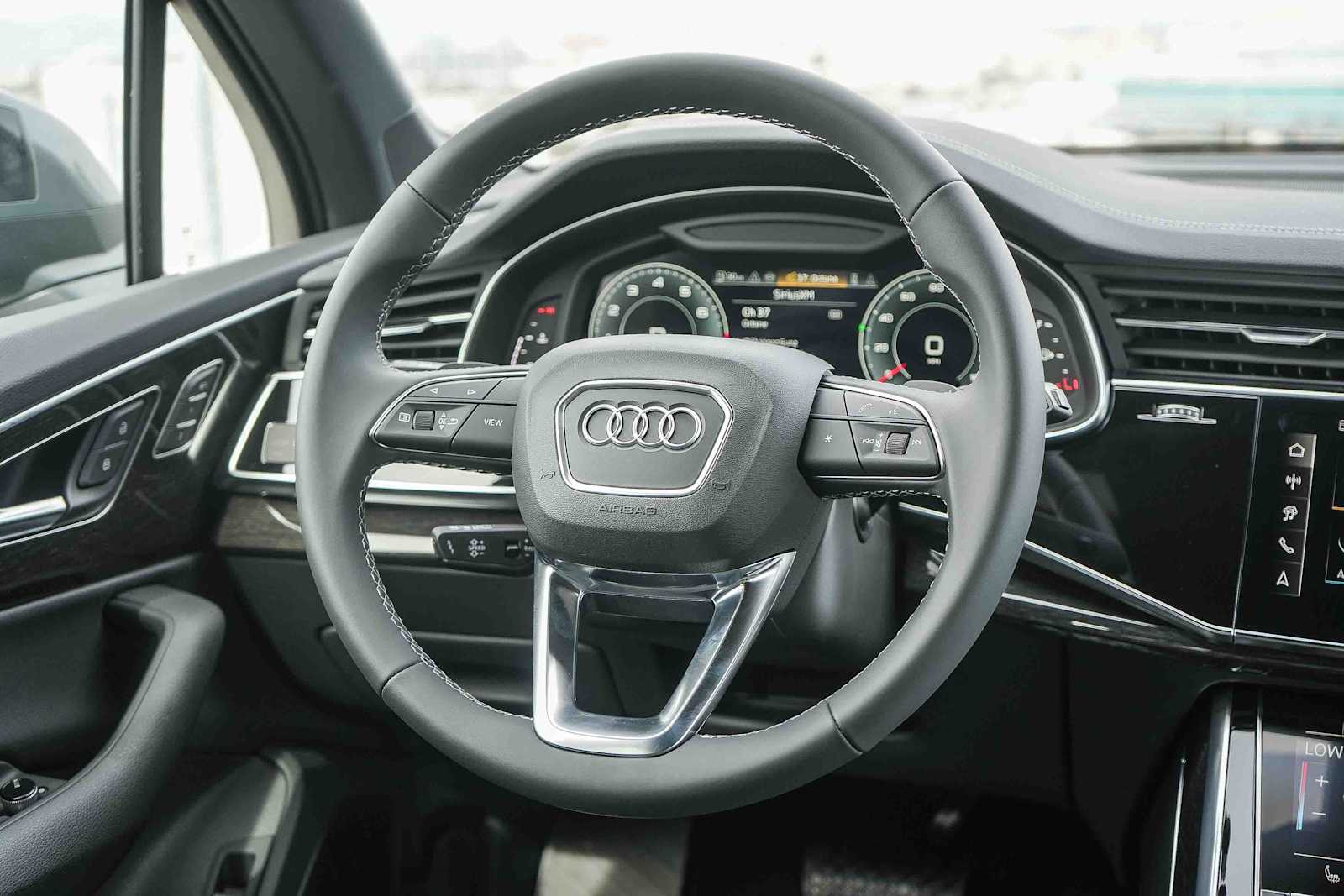 Thumbnail: 2026 Audi Q7 - 20