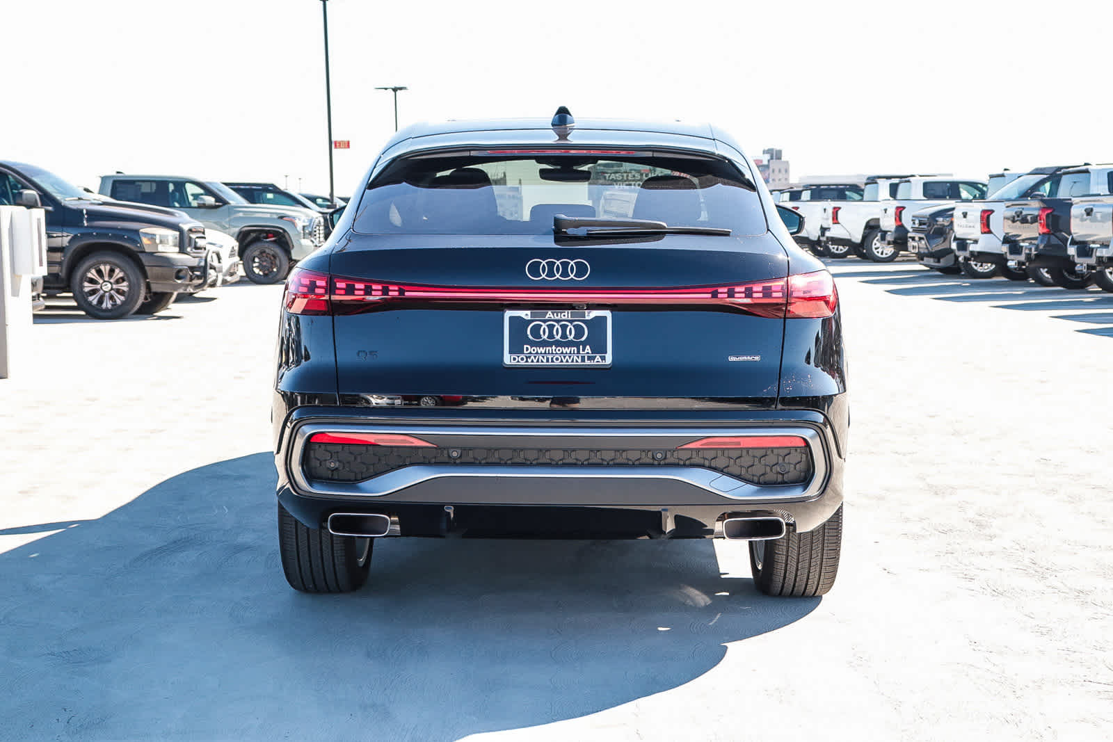 Thumbnail: 2025 Audi Q5 - 8