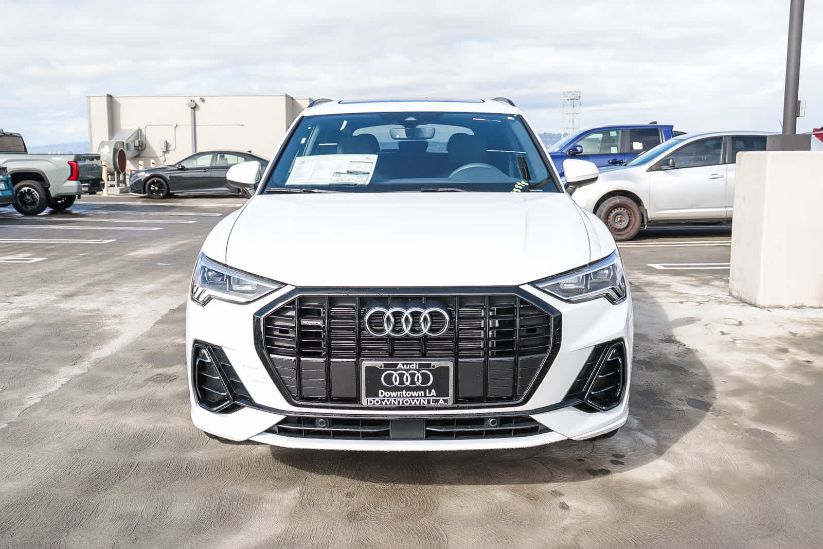 Thumbnail: 2025 Audi Q3 - 2