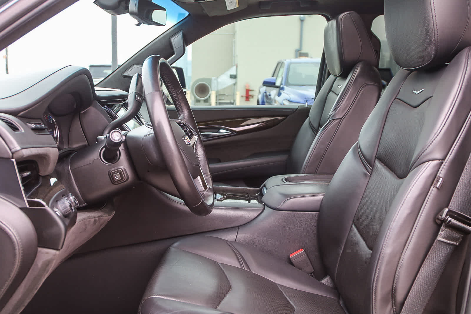 Thumbnail: 2019 Cadillac Escalade - 19