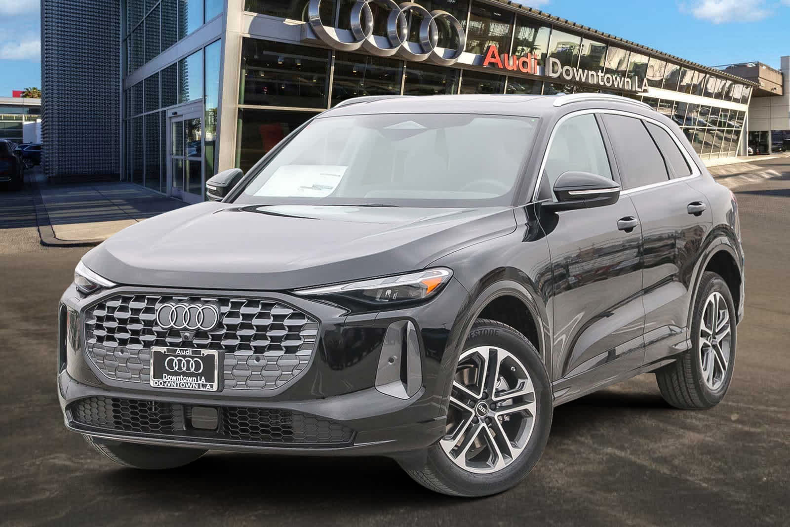 Thumbnail: 2025 Audi Q5 - 1