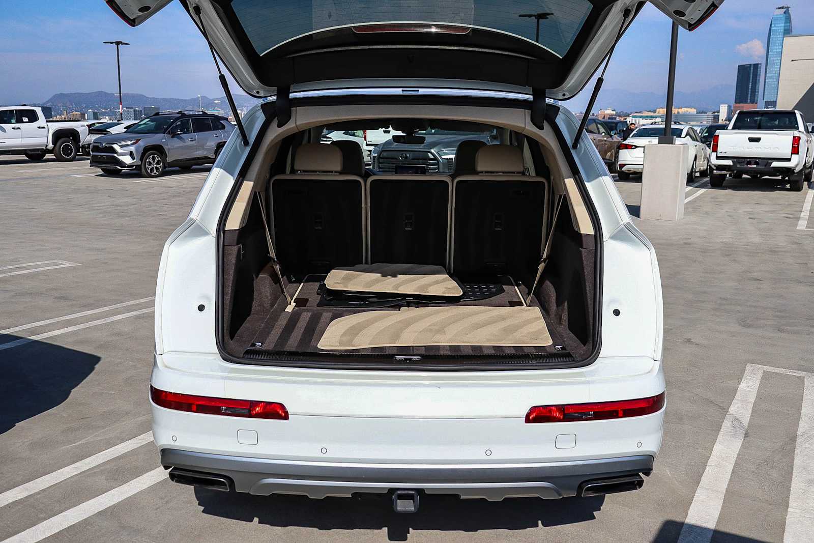 Thumbnail: 2017 Audi Q7 - 40