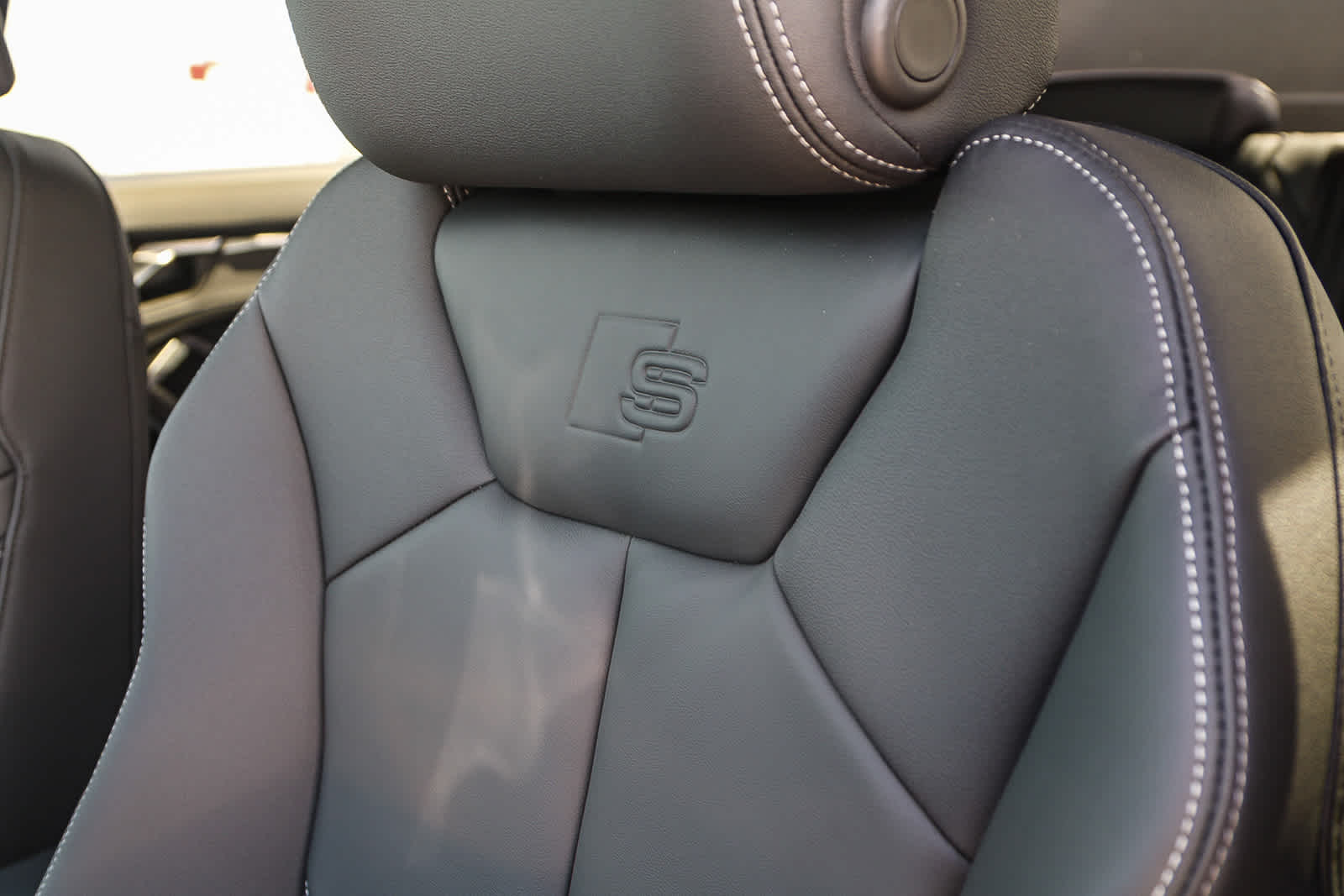 Thumbnail: 2025 Audi Q3 - 24