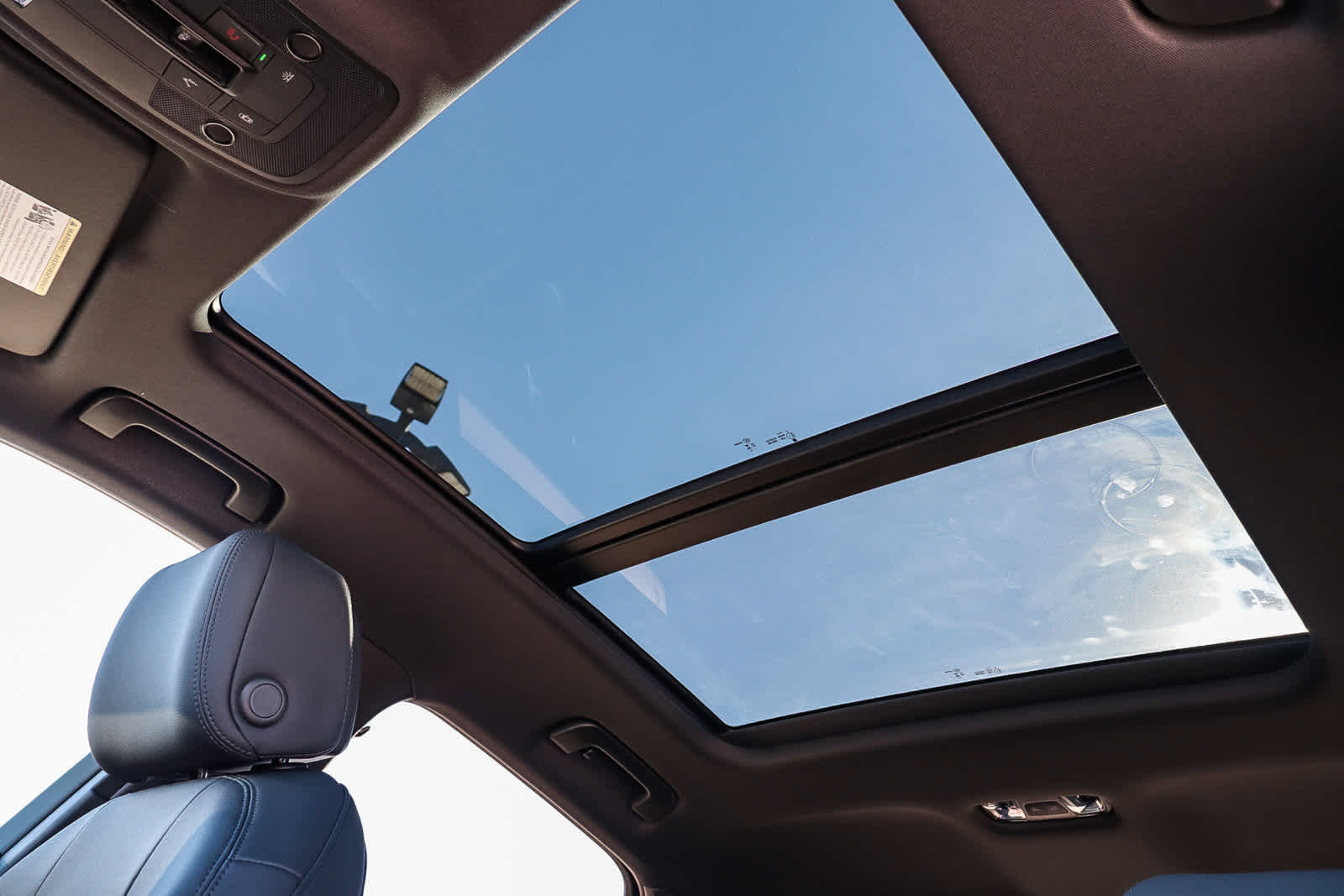 Thumbnail: 2025 Audi Q3 - 36