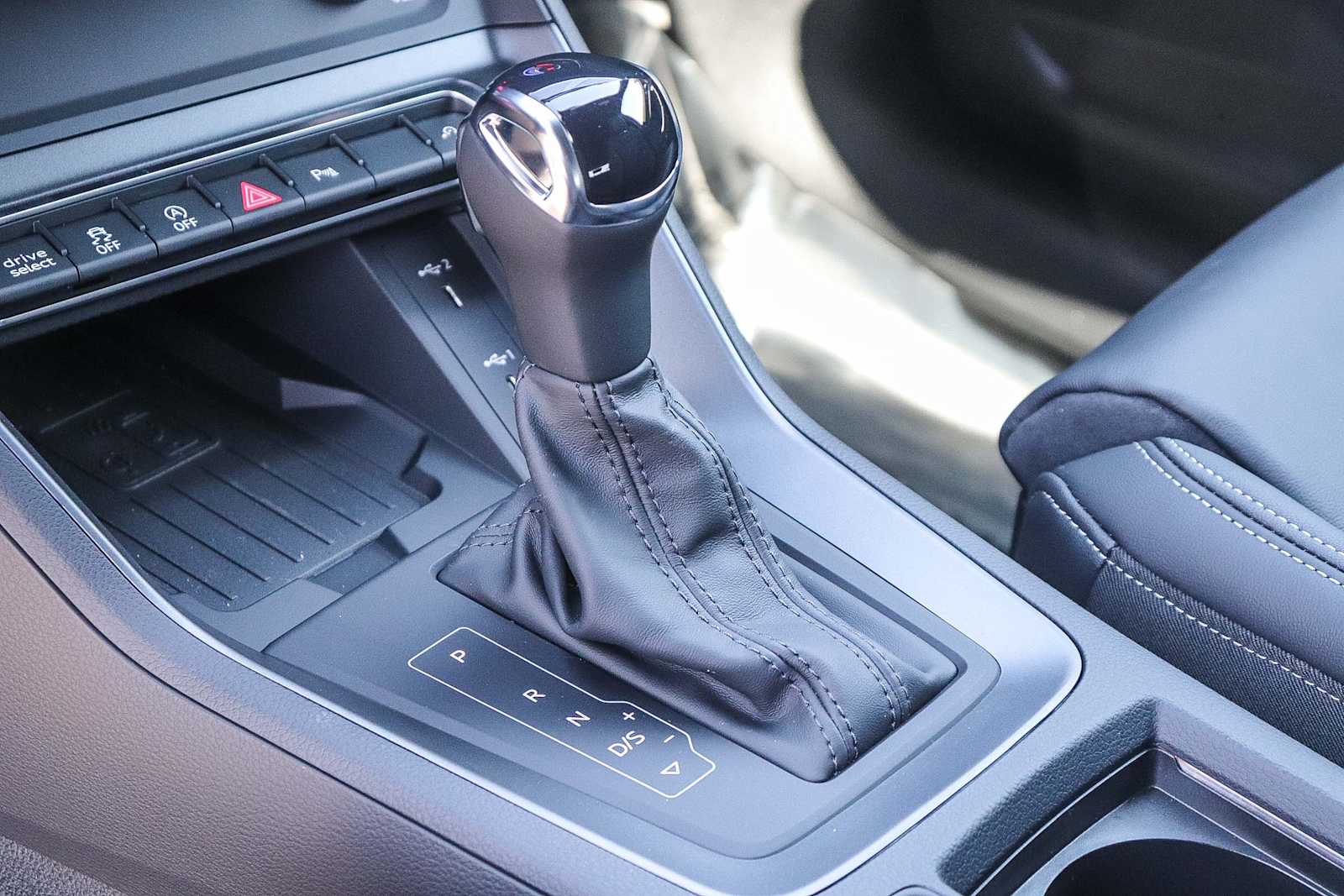 Thumbnail: 2025 Audi Q3 - 20