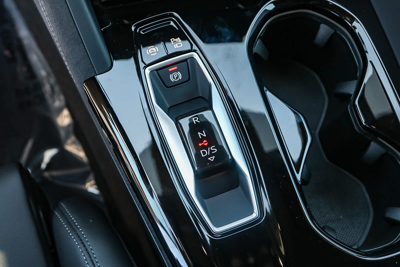 Thumbnail: 2025 Audi SQ5 - 20