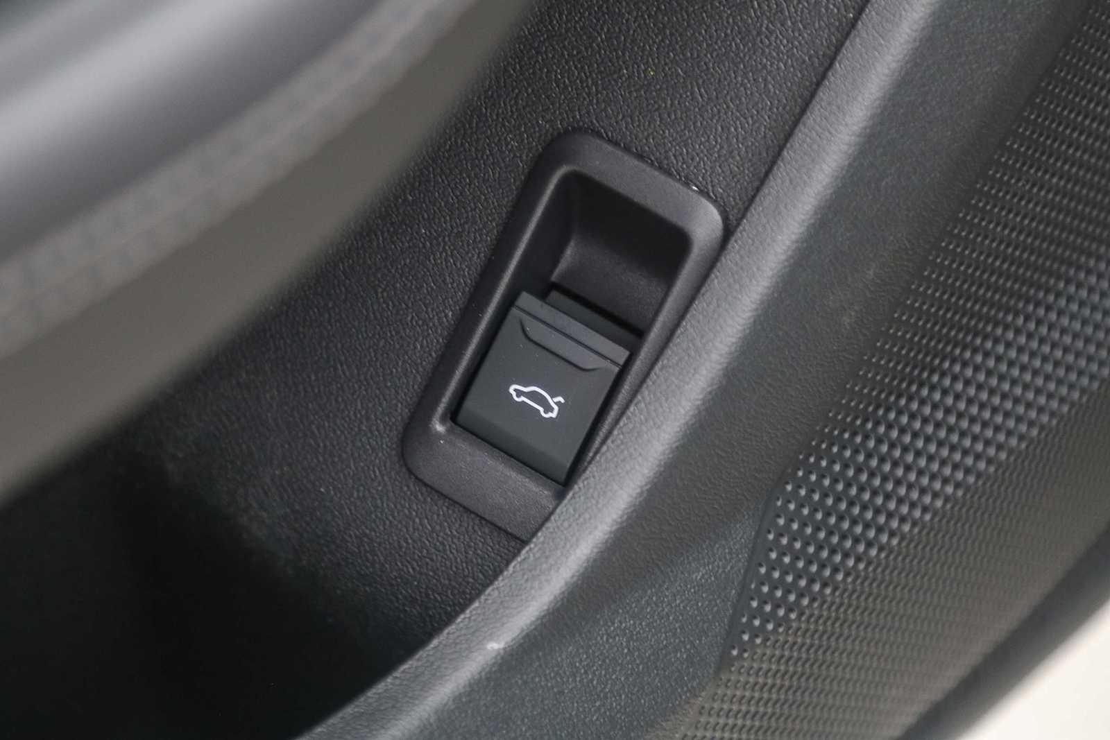 Thumbnail: 2025 Audi A5 - 33