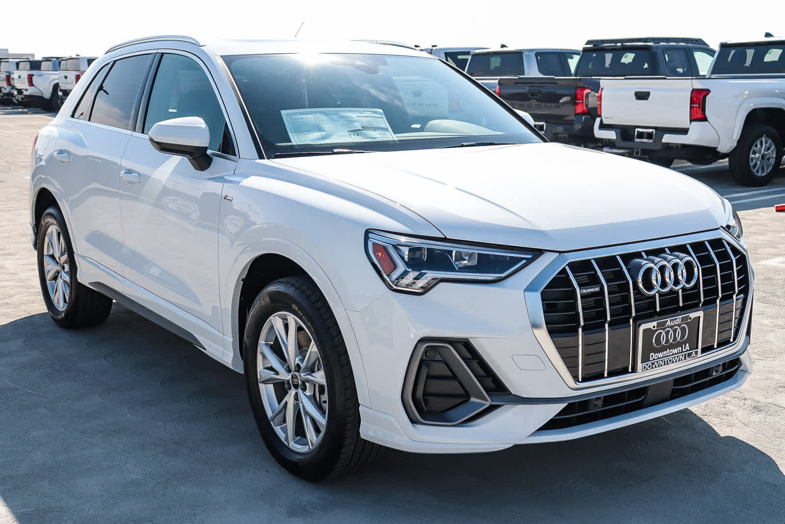 Thumbnail: 2025 Audi Q3 - 3