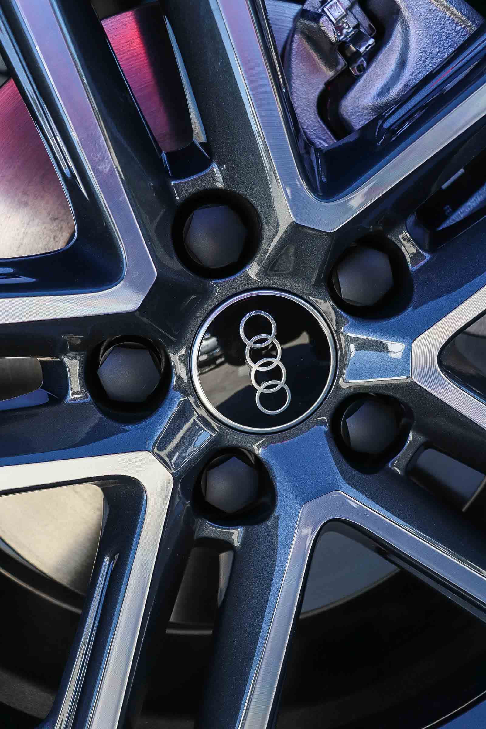 Thumbnail: 2025 Audi Q5 - 15