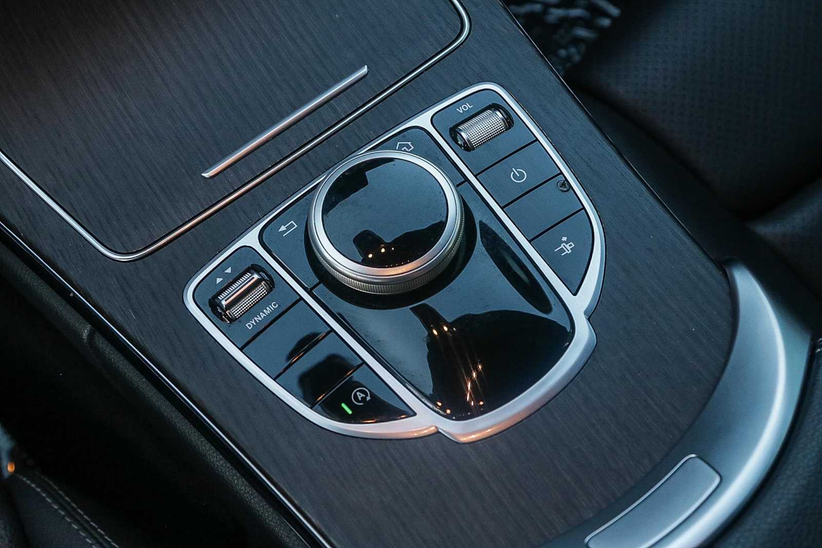 Thumbnail: 2019 Mercedes-Benz C-Class - 19