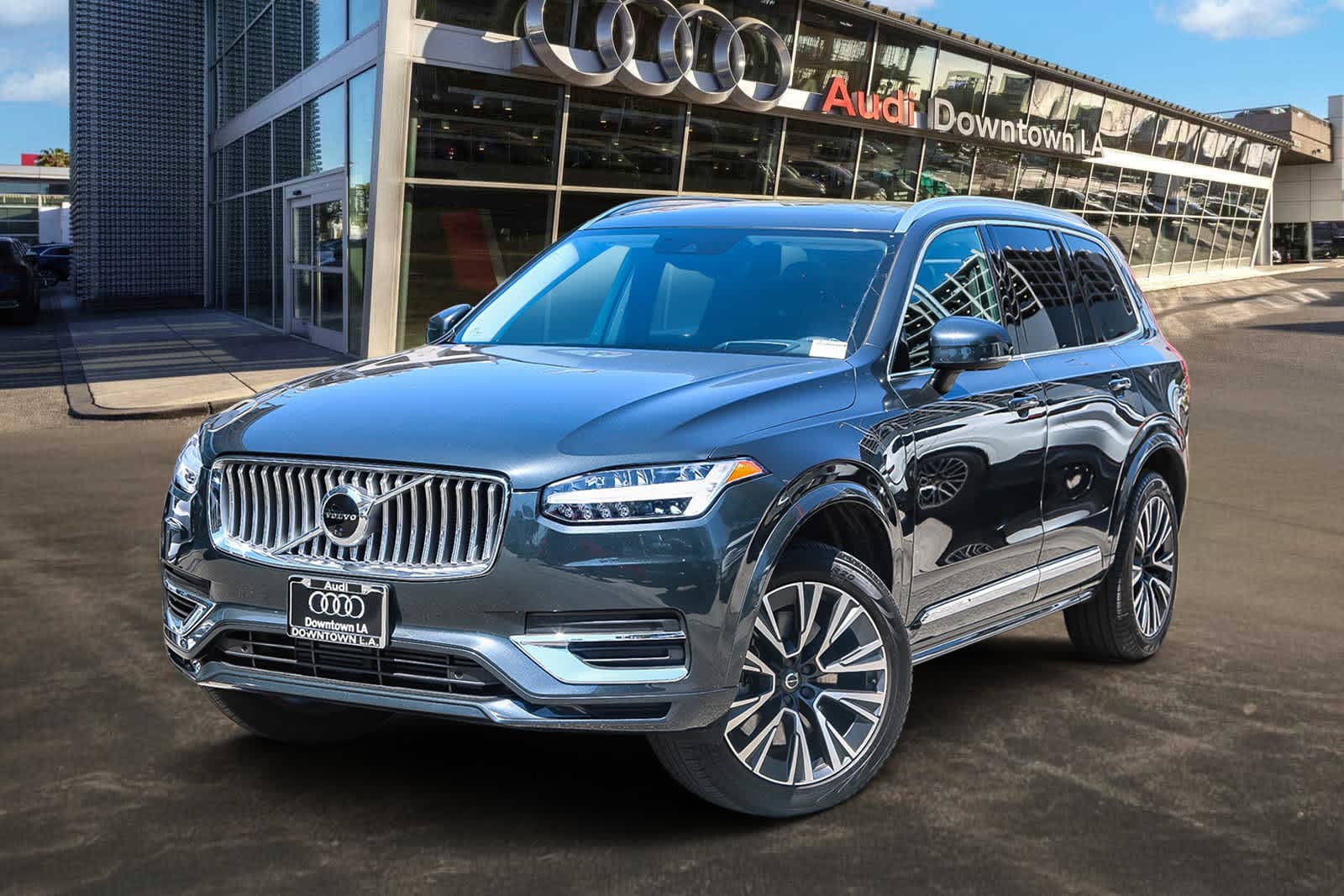 Thumbnail: 2022 Volvo XC90 - 1