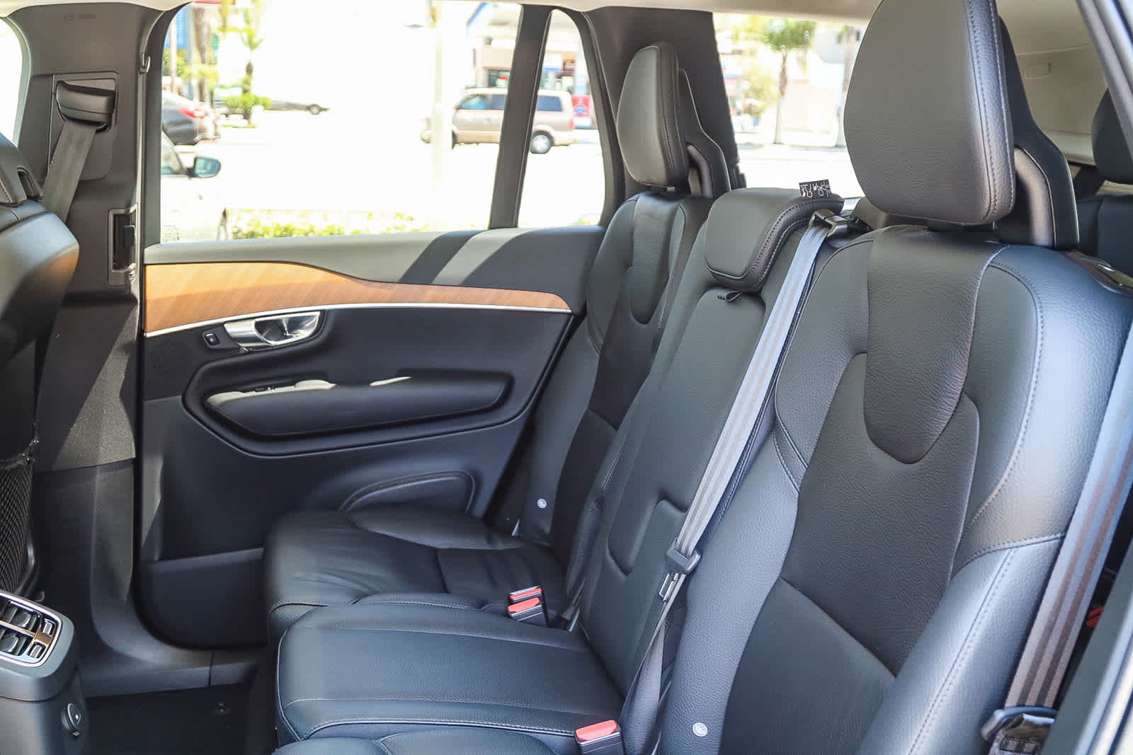 Thumbnail: 2022 Volvo XC90 - 19