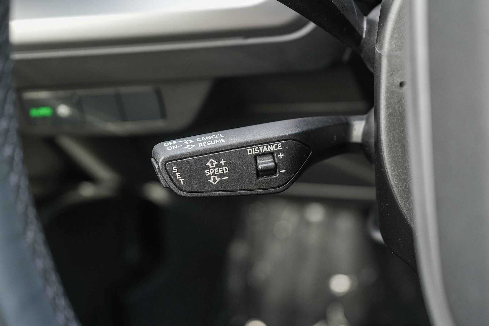 Thumbnail: 2023 Audi Q4 e-tron - 31