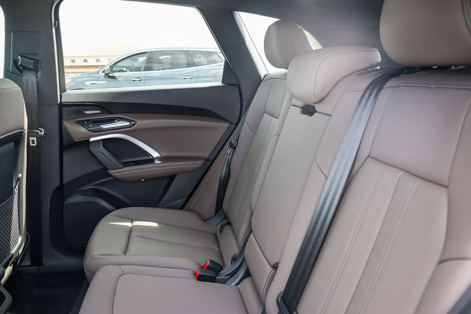 Thumbnail: 2025 Audi Q5 - 25