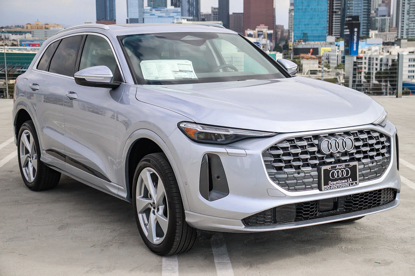 Thumbnail: 2025 Audi Q5 - 3