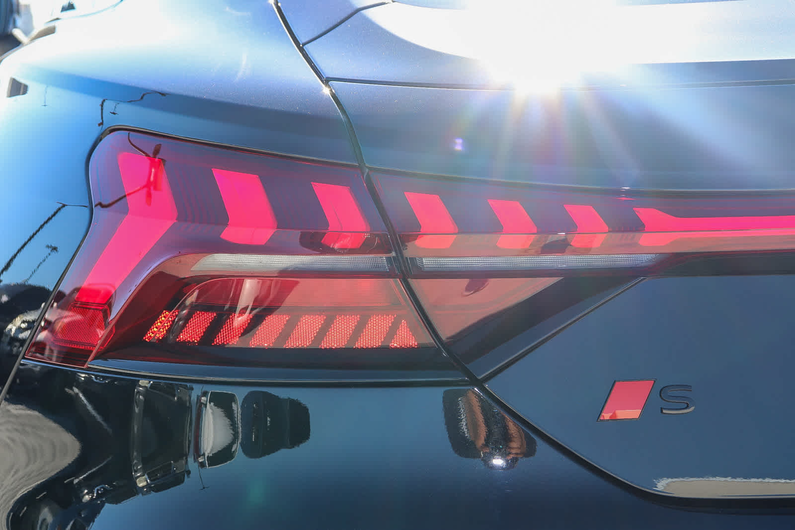 Thumbnail: 2026 Audi e-tron GT - 11