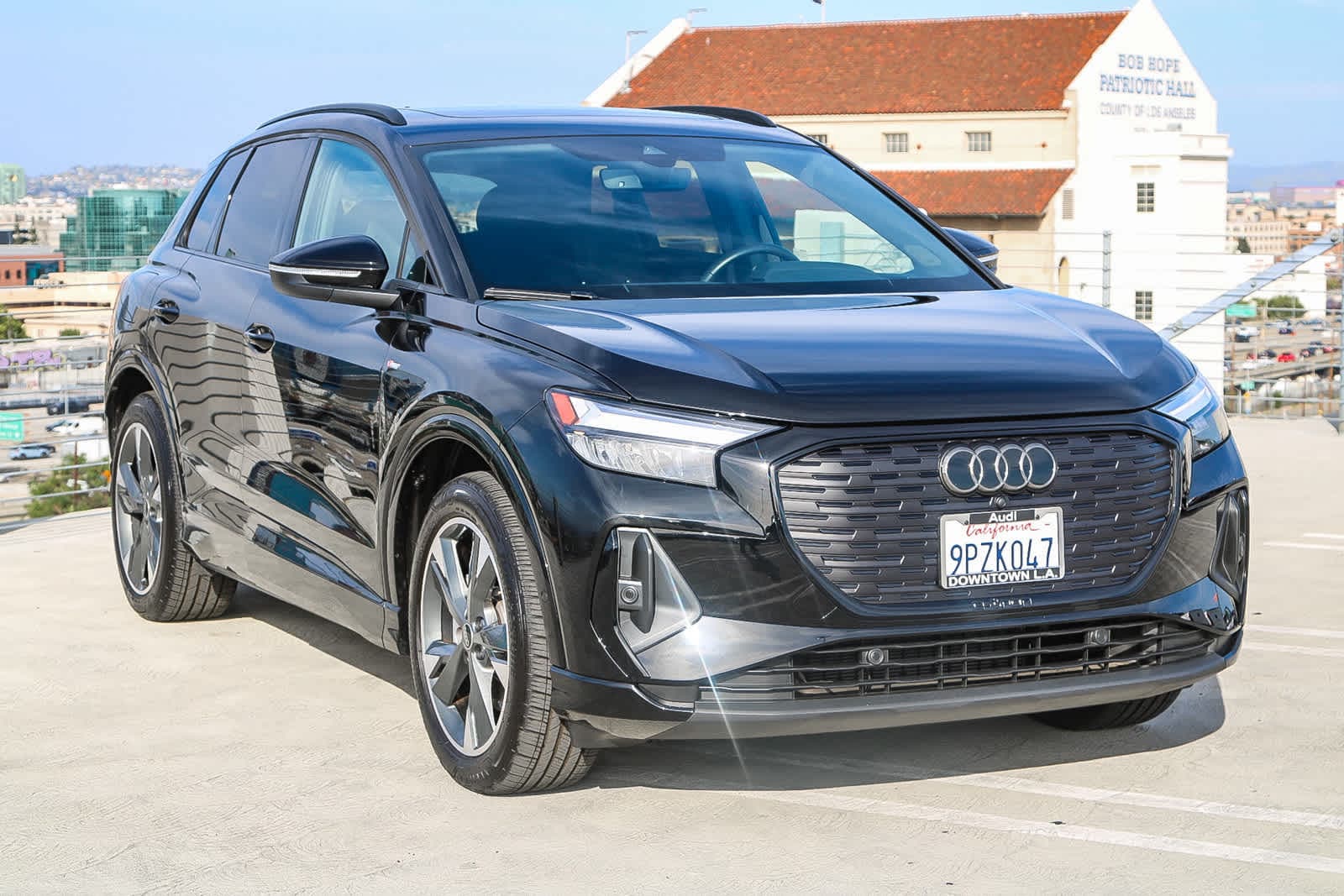 Thumbnail: 2024 Audi Q4 e-tron - 3