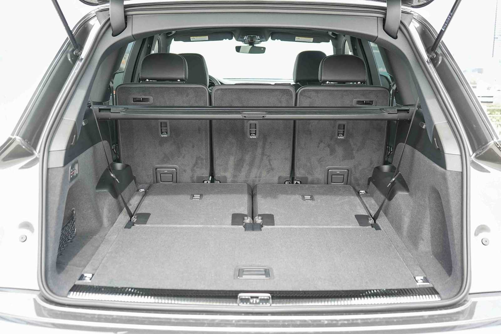 Thumbnail: 2026 Audi Q7 - 39