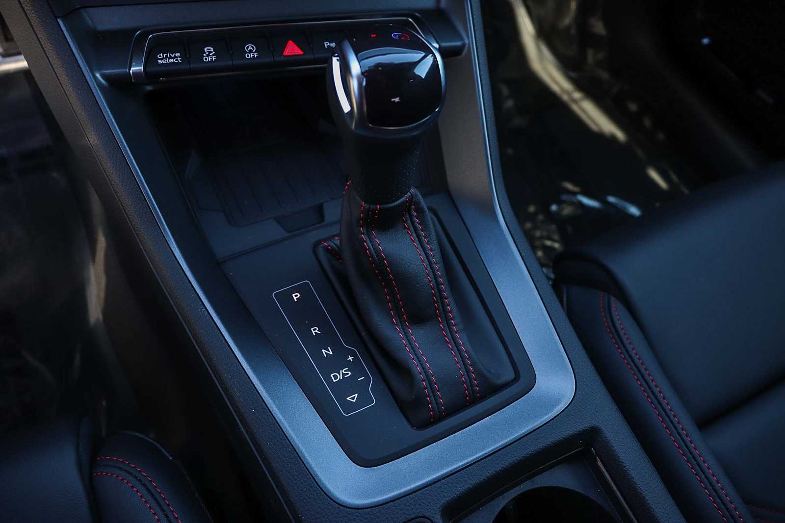 Thumbnail: 2025 Audi Q3 - 26