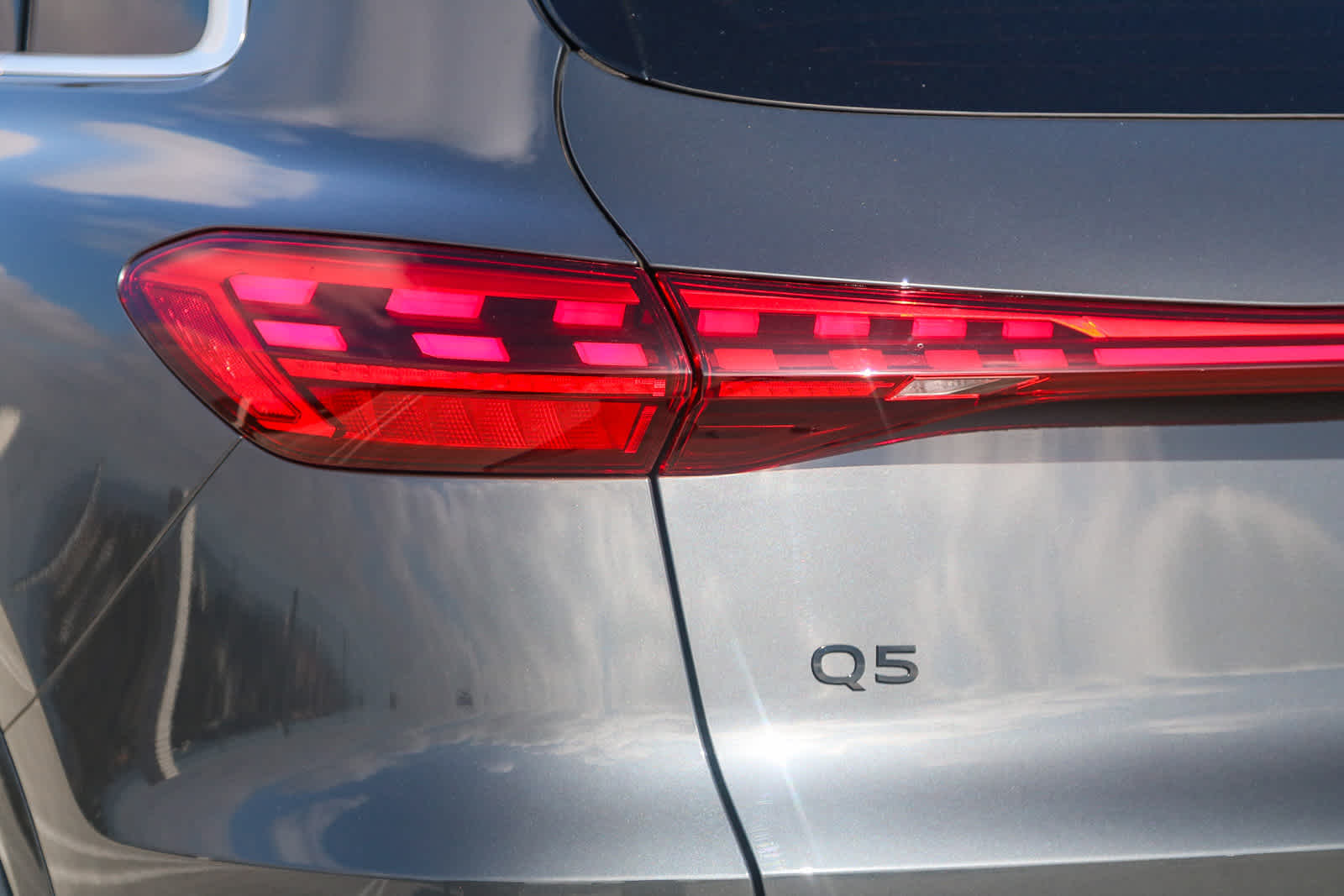 Thumbnail: 2025 Audi Q5 - 10