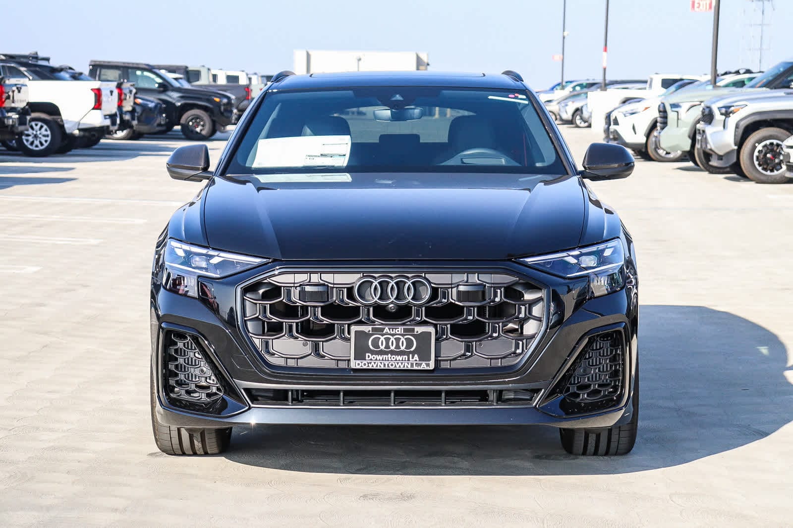 Thumbnail: 2026 Audi Q8 - 2