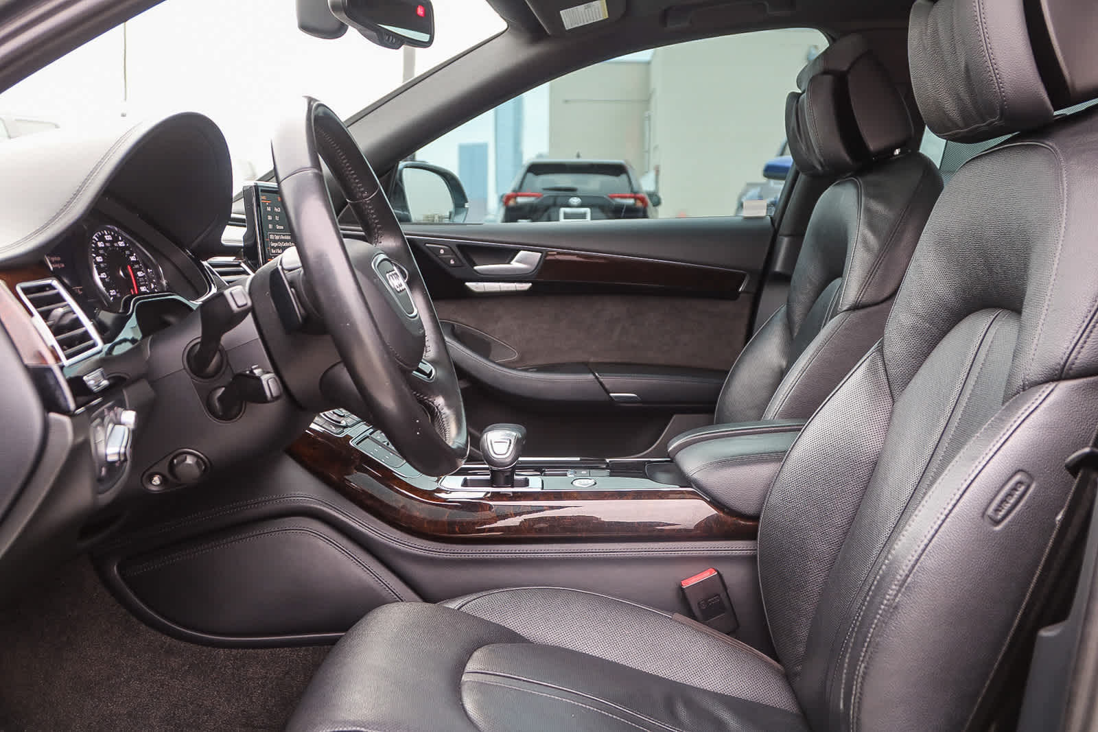 Thumbnail: 2017 Audi A8 - 18