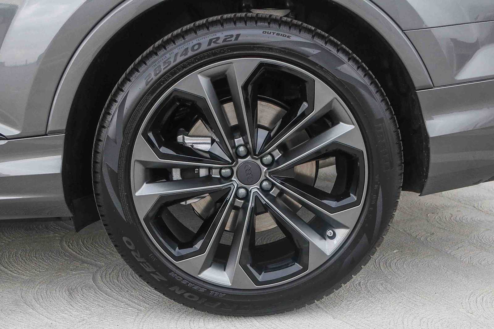 Thumbnail: 2026 Audi Q7 - 13