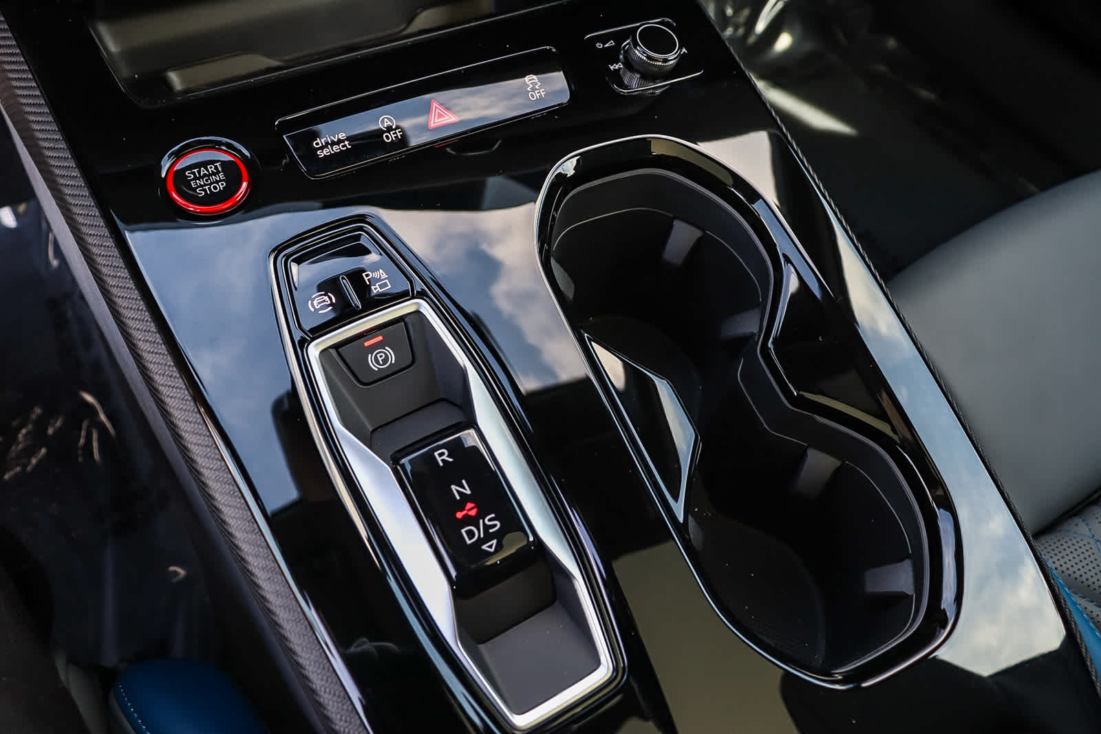 Thumbnail: 2025 Audi S5 - 24