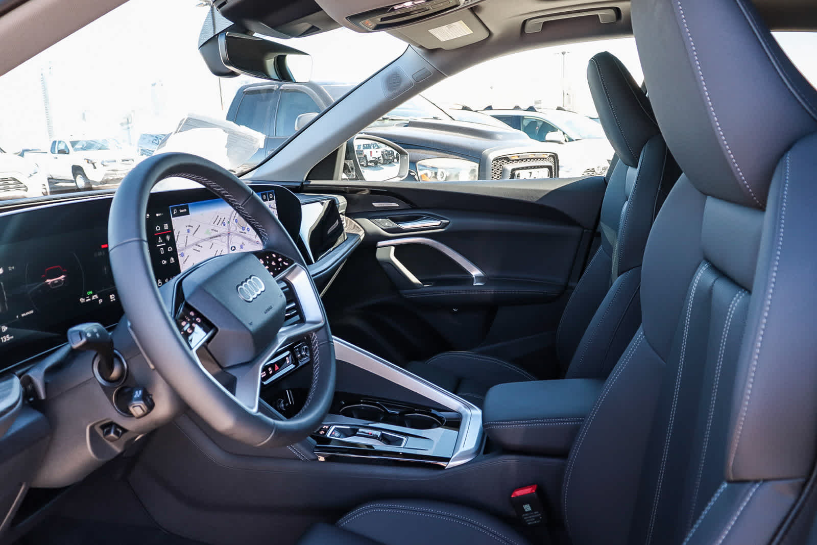 Thumbnail: 2025 Audi Q5 - 23