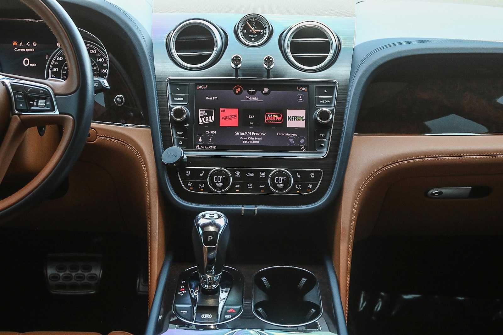 Thumbnail: 2019 Bentley Bentayga - 15