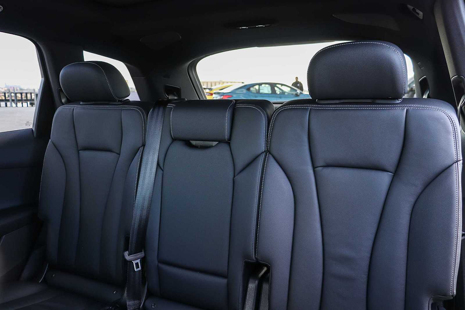 Thumbnail: 2026 Audi Q7 - 25