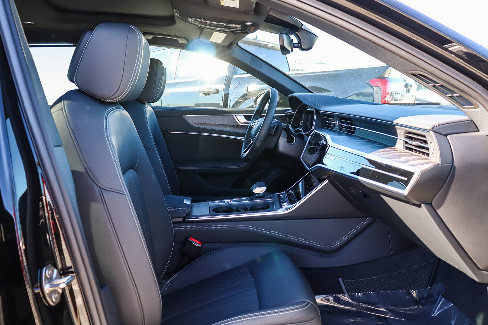 Thumbnail: 2025 Audi A6 - 23