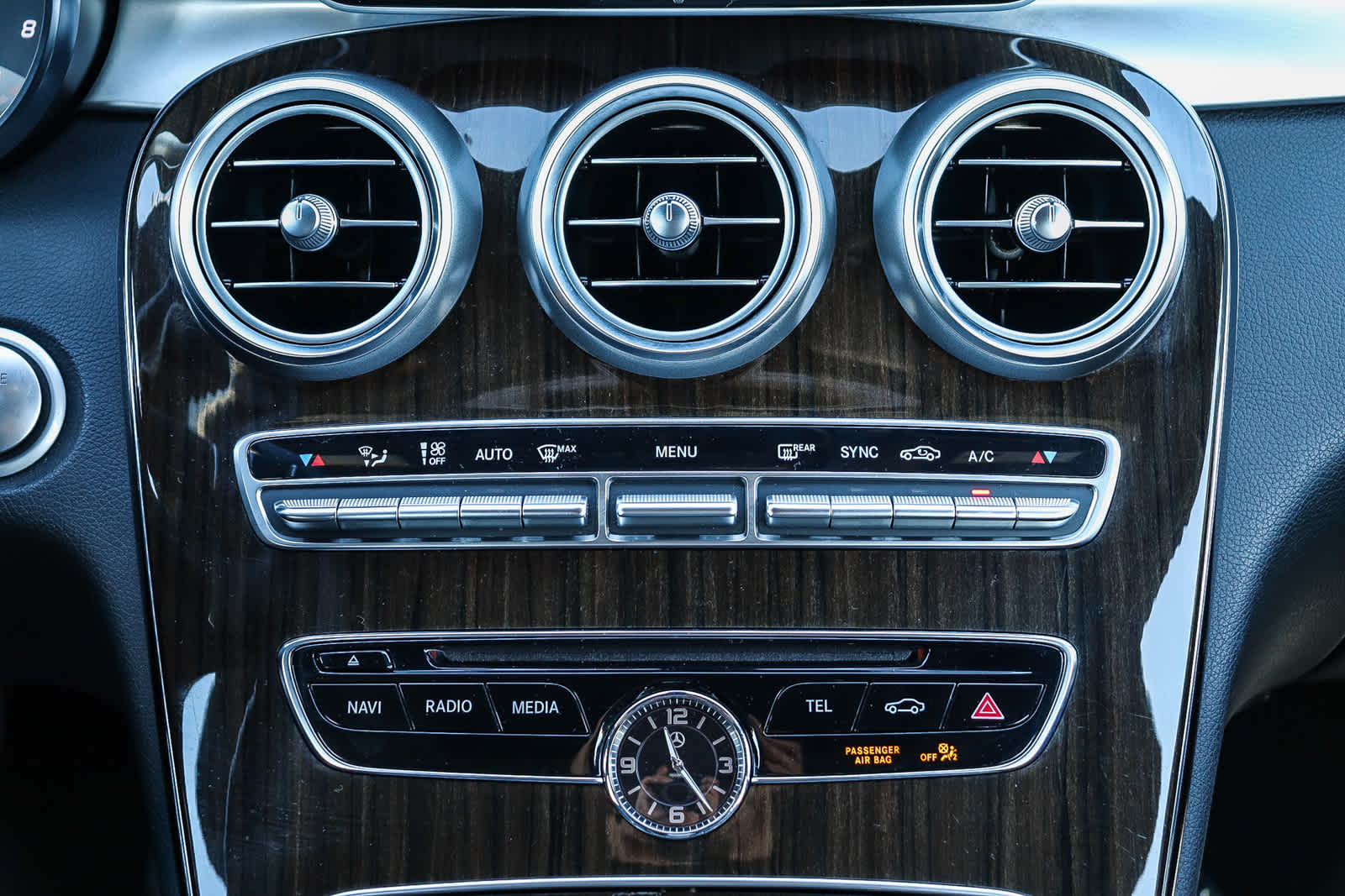 Thumbnail: 2018 Mercedes-Benz C-Class - 15