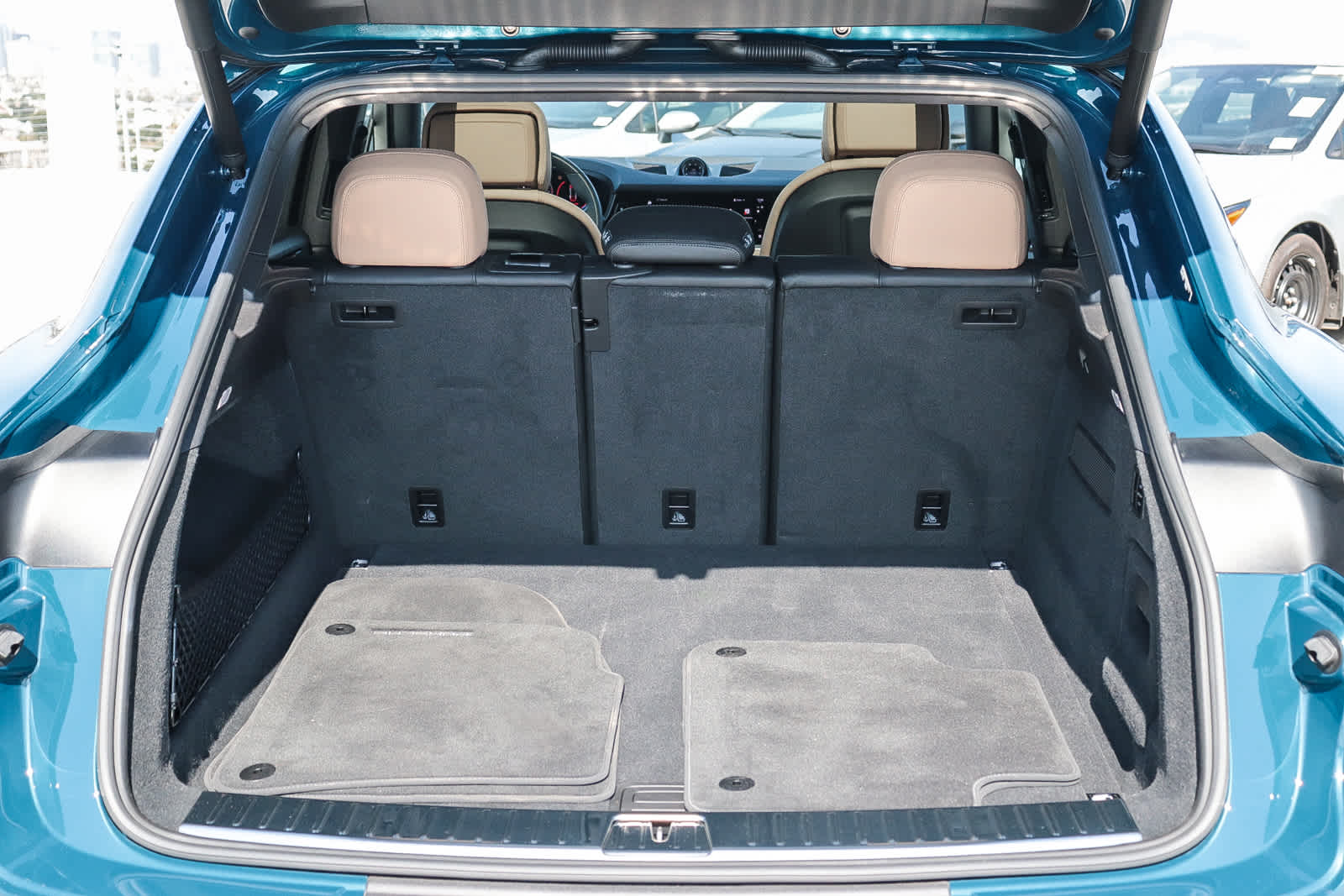 Thumbnail: 2025 Porsche  - 41