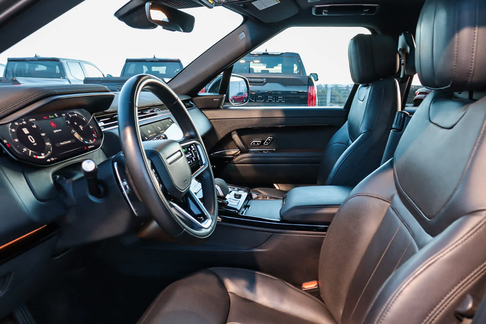 Thumbnail: 2023 Land Rover Range Rover Sport - 24