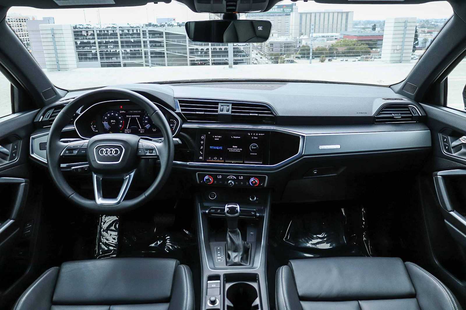 Thumbnail: 2025 Audi Q3 - 16