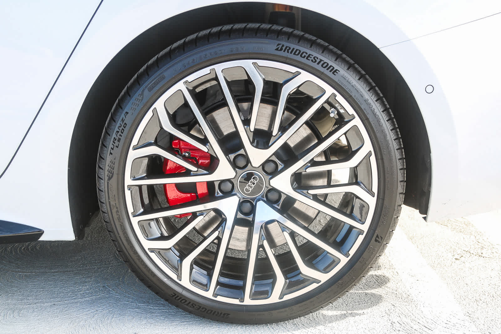 Thumbnail: 2025 Audi S5 - 12