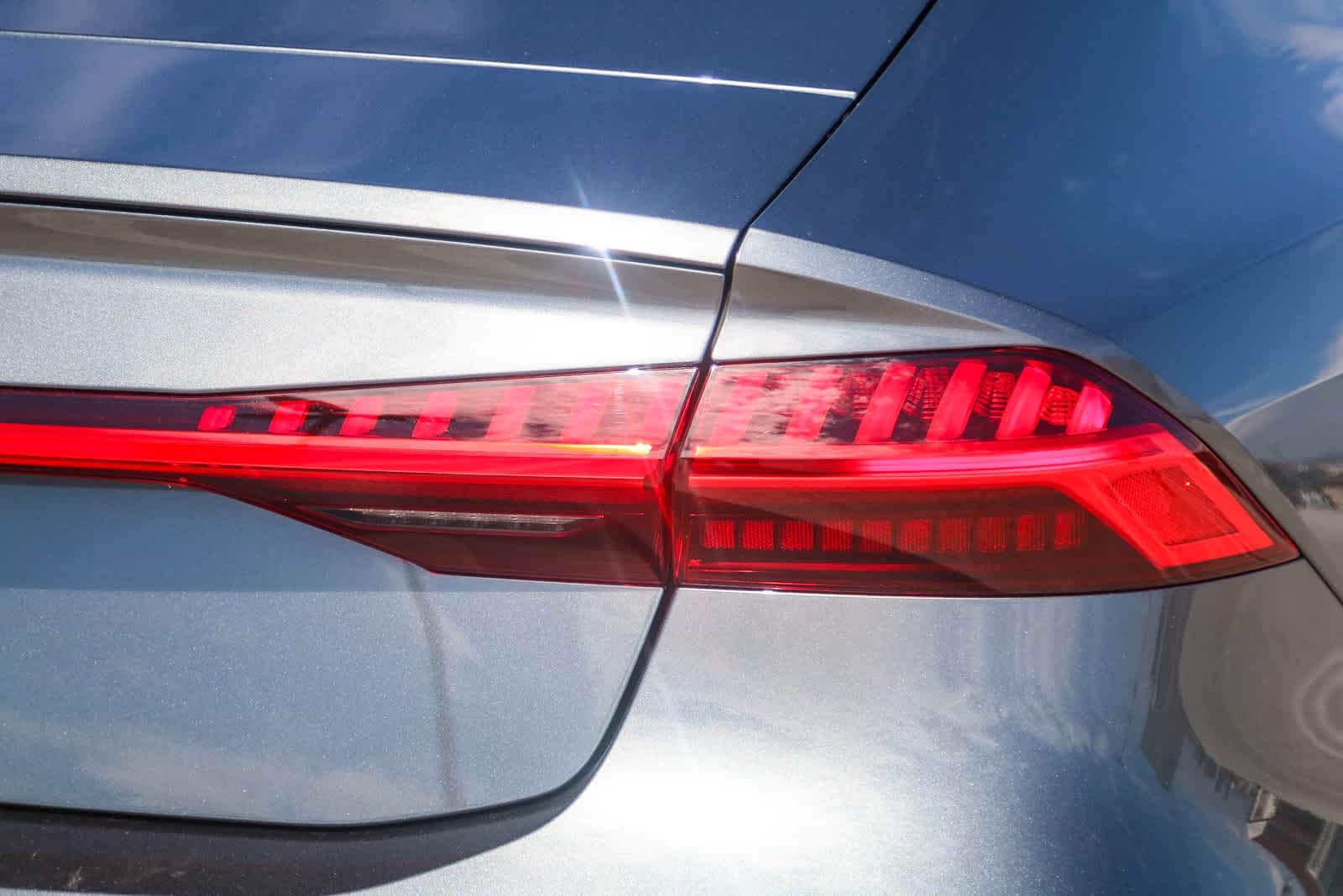 Thumbnail: 2026 Audi RS 7 - 11