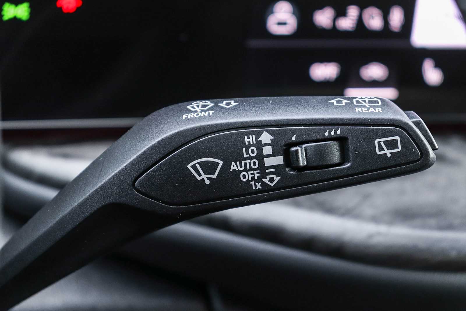 Thumbnail: 2025 Audi Q5 - 31