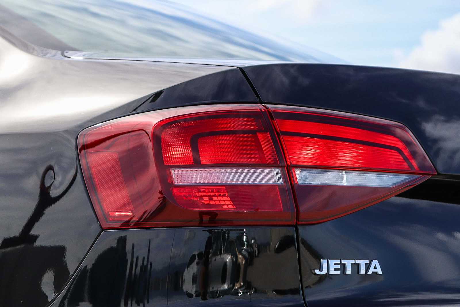 Thumbnail: 2017 Volkswagen Jetta - 12