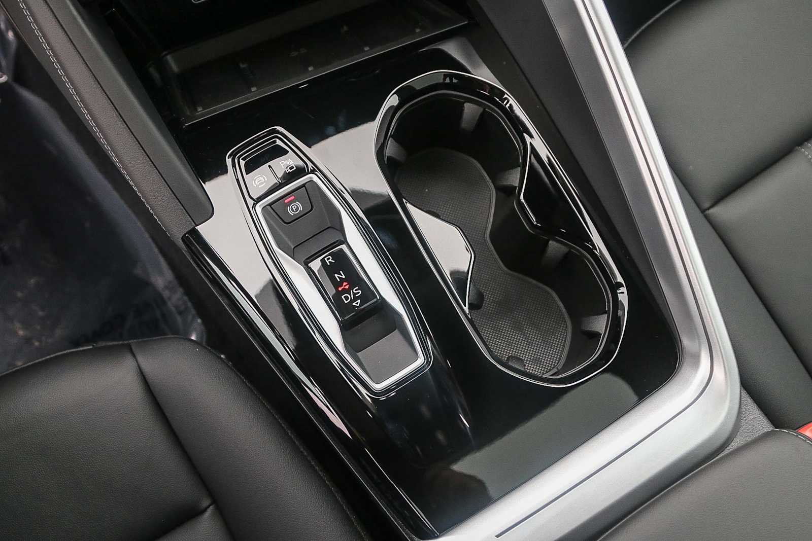 Thumbnail: 2025 Audi Q5 - 19