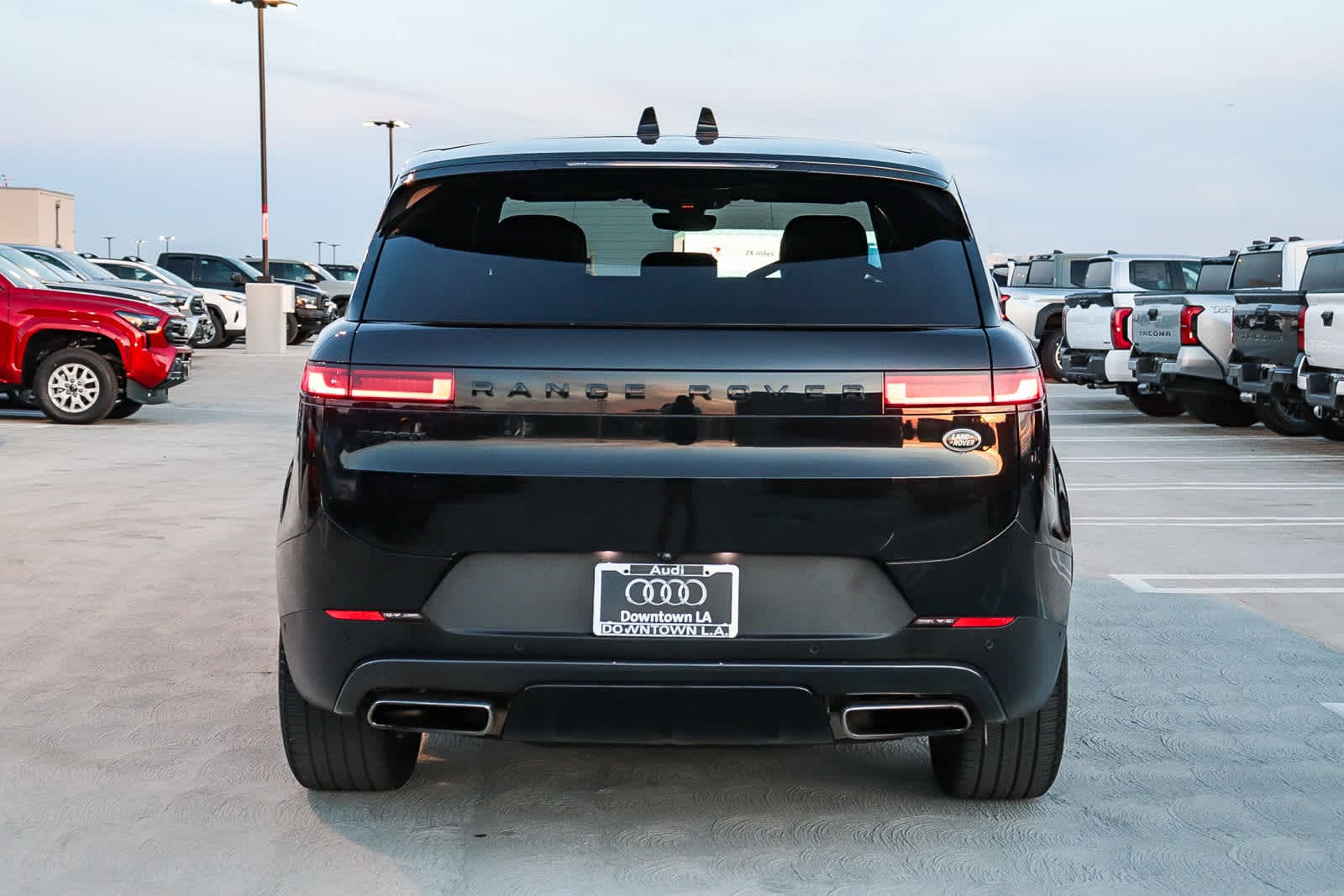 Thumbnail: 2023 Land Rover Range Rover Sport - 8