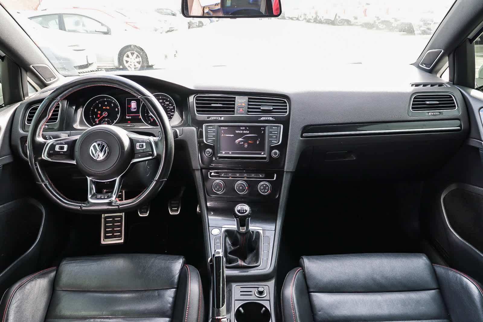 Thumbnail: 2017 Volkswagen Golf - 16